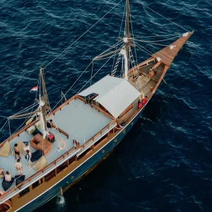 Flores & Komodo — Signature Journey 3D2N — Balcony Edition (EMO-DLX)