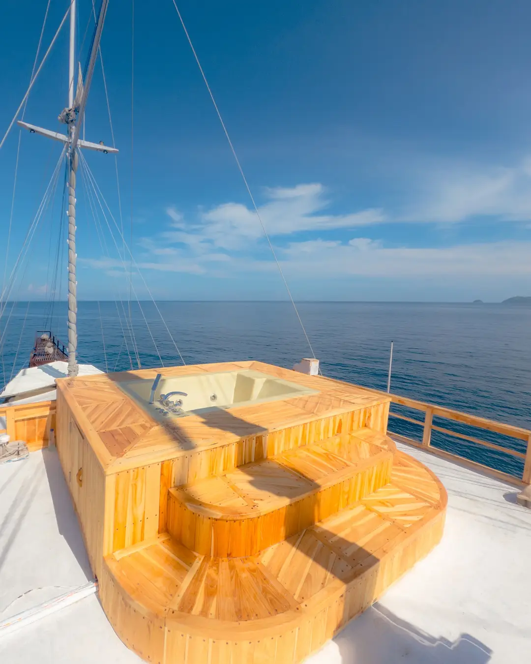 Flores & Komodo — Signature Journey 3D2N — Open Trip Edition (LBJ 2-DLX) - Gambar 14