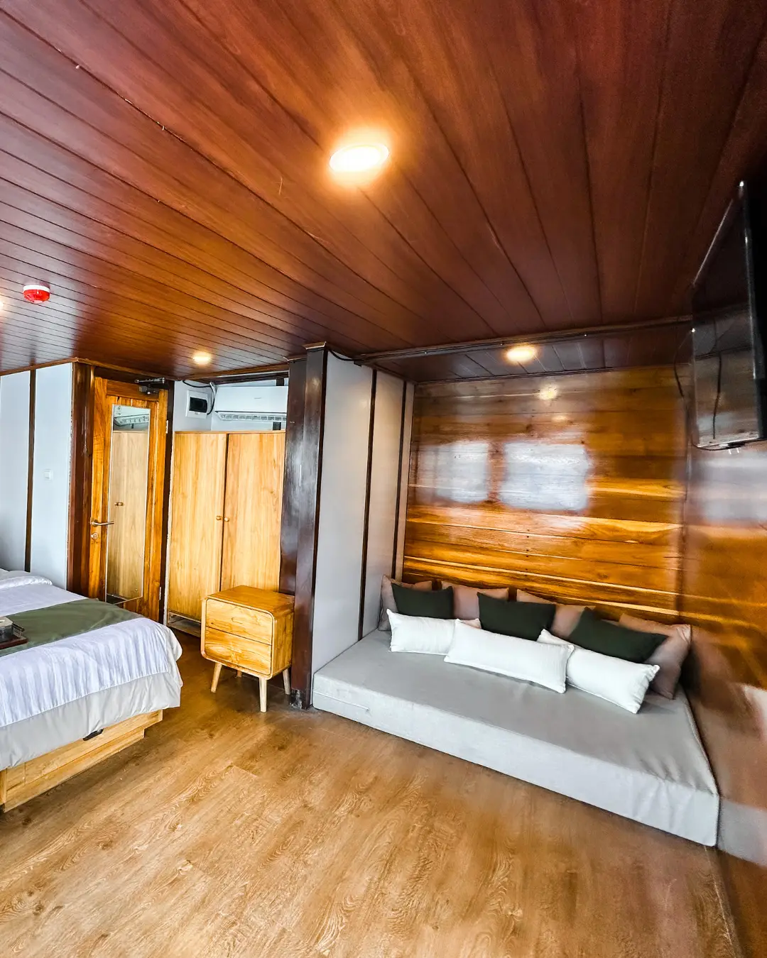 Flores & Komodo — Signature Journey 3D2N — Balcony Edition (NPT-DLX) - Gambar 16