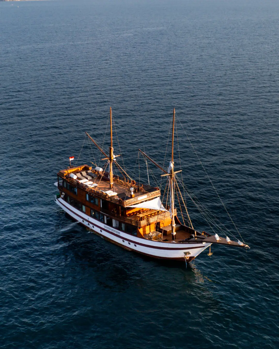 Flores & Komodo — Signature Journey 3D2N — Balcony Edition (NPT-DLX)