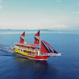 Flores & Komodo — Signature Journey 3D2N — Ocean Play Edition (SKL-SPR)