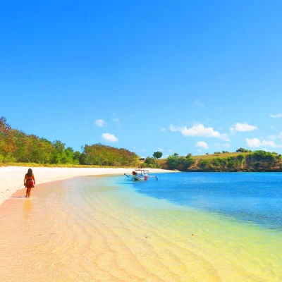 pink beach lombok